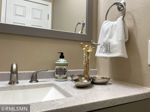 3473 Cloman Way, South Saint Paul MN 55076-1648 exterior