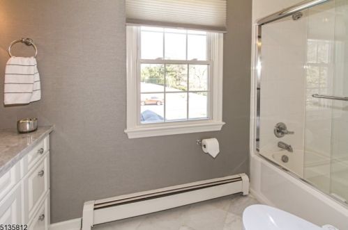 3 Marion Ln, Scotch Plains NJ 07076-2924 exterior