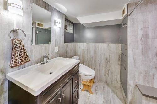 7106 Osceola Ave, Chicago IL 60634-3308 exterior