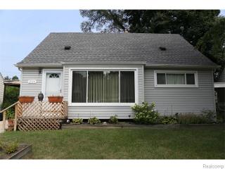254 Adams Ct, Detroit, MI 48220-2424