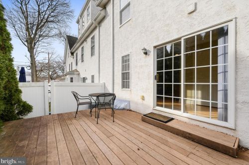 26 5 St, Media PA 19063-2819 exterior