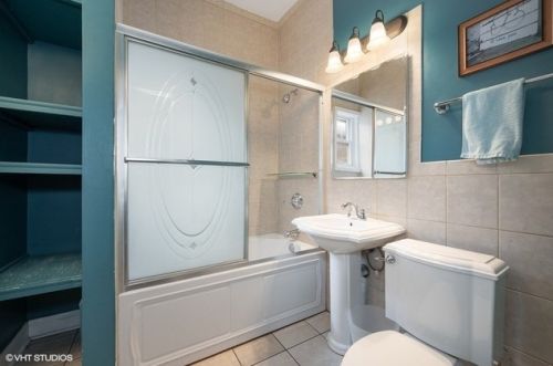 4728 Kilpatrick Ave, Chicago IL 60630-4027 exterior