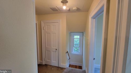 316 Maple Ave, Trenton NJ 08618-3402 exterior