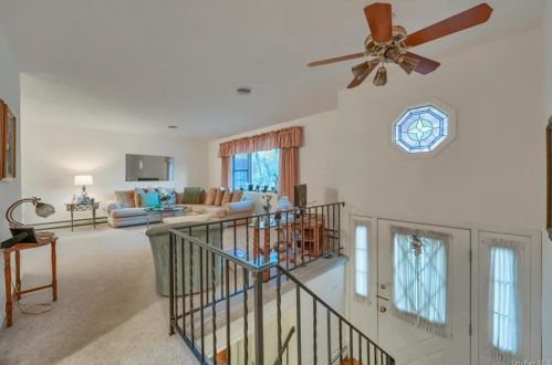 19 Starhaven Ave, Middletown NY 10940-4617 exterior