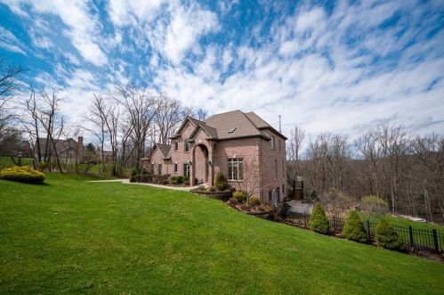 48 Mallard Dr, Pittsburgh PA 15238-1131 exterior