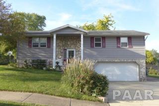 2104 Glenview Dr, Pekin, IL 61554-5223