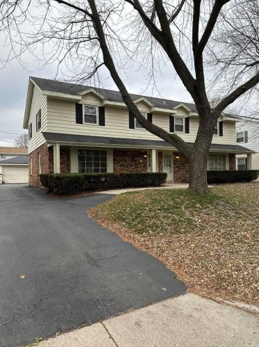 1115 118th St, Milwaukee, WI 53226-3338