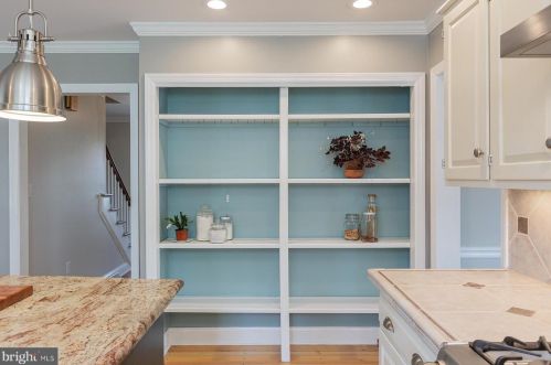 426 Dolly Dr, Lancaster PA 17601-3619 exterior