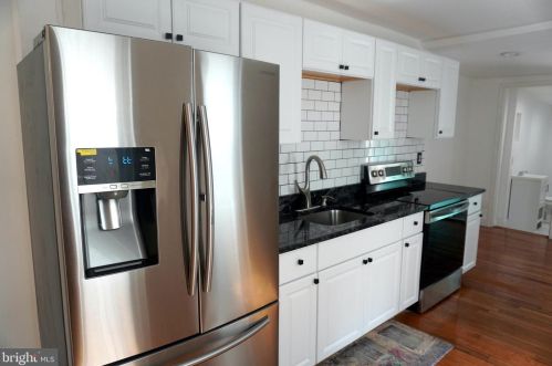 215 13 St, Chester PA 19013-3937 exterior