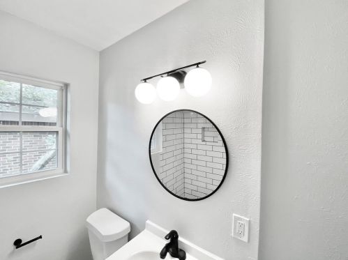 923 Fernwood Ave, Dallas TX  75216-1273 exterior