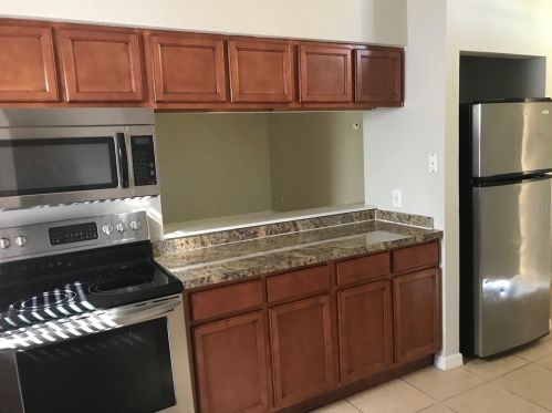 4240 Gulfstream Bay Ct, Orlando FL  32822-1827 exterior