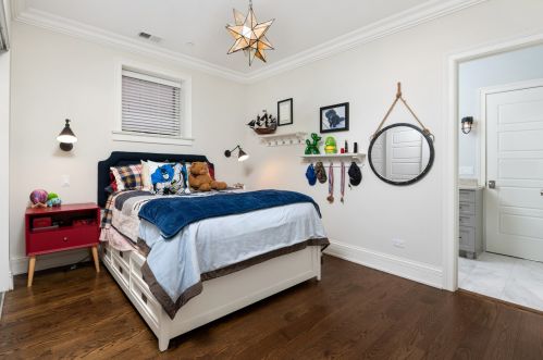 1119 Drummond Pl, Chicago IL 60614-1354 exterior