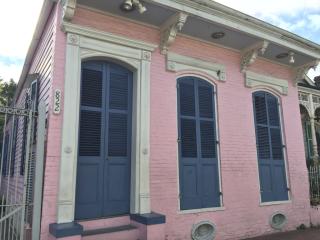 822 Saint Peter St, New Orleans LA  70116-3033 exterior