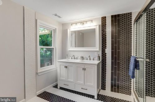 1719 Evarts St, Washington DC 20018-2117 exterior