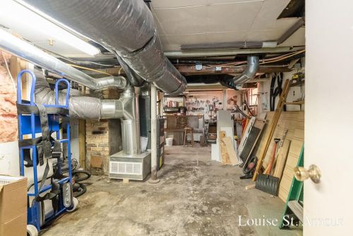 1020 Laketon Ave, Meskegon MI 49441-2969 exterior