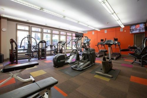 1000 Providence Pl, Providence RI  02903-1761 exterior