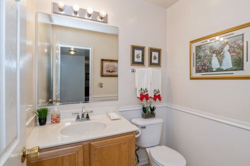 2709 Hayley Ct, Waukegan IL 60085-4932 exterior