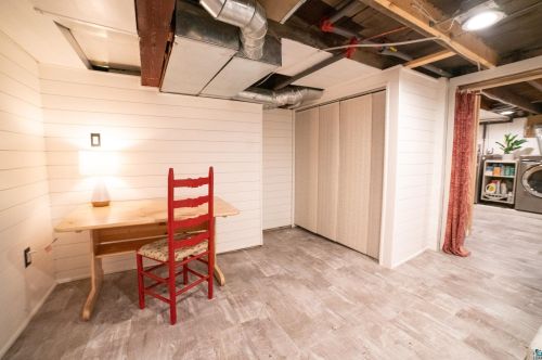 2846 Hutchinson Rd, Duluth MN 55811-2876 exterior