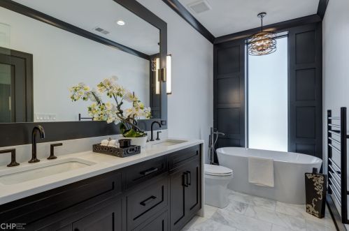 2637 Mozart St, Chicago IL  60647-1739 exterior