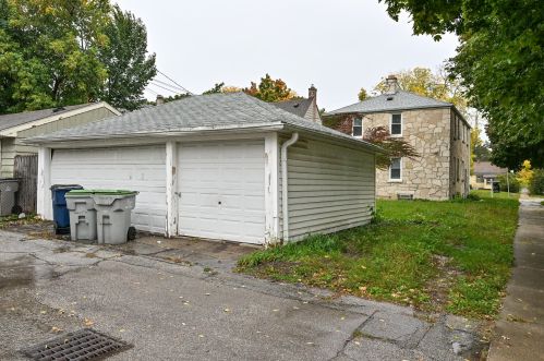 4686 19th Pl, Milwaukee WI  53209-6437 exterior