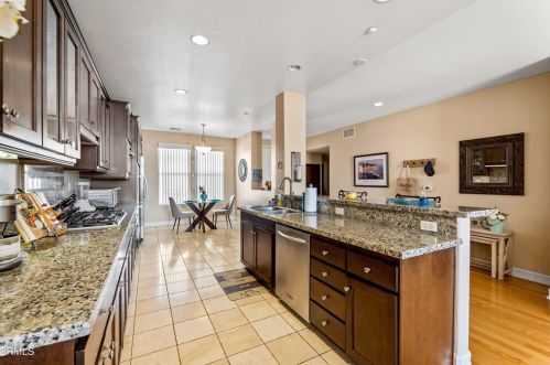 1583 Windshore Way, Oxnard CA 93035-1406 exterior