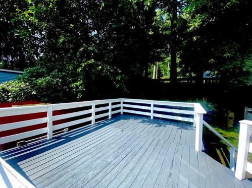 390 Bridle Path, Worcester MA  01604-1353 exterior