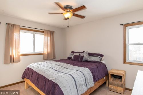 281 150th St, Saint Paul MN 55124-6992 exterior