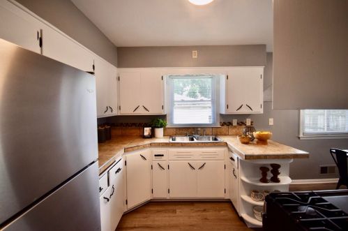 6334 Leon Ter, Milwaukee WI 53218-4932 exterior