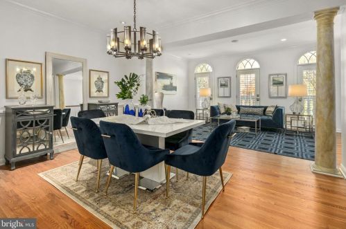 1822 Fonthill Ct, Mc Lean VA 22102-4792 exterior