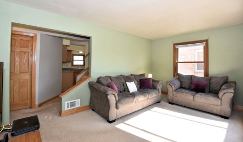 150 79th St, Milwaukee, WI 53213-3475