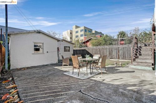 2736 Wallace St, Berkeley CA 94702-2232 exterior