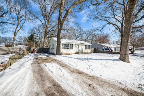 2016 Marcoux Ave, Meskegon MI  49442-2522 exterior