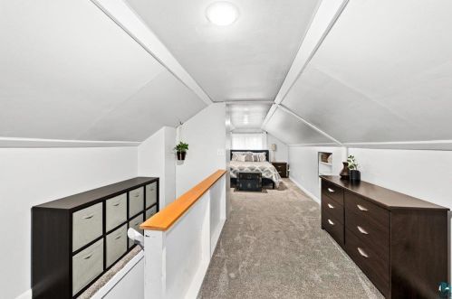 545 Anderson Rd, Duluth MN 55811-5405 exterior