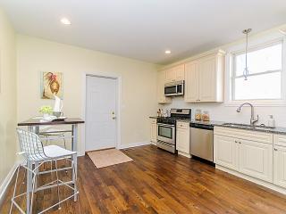 7530 Crandon Ave, Chicago IL  60649-3310 exterior