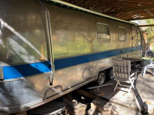 1109 6th St, Austin TX exterior