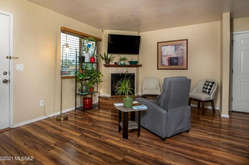 2201 Los Altos Ave, Tucson AZ  85705-5727 exterior