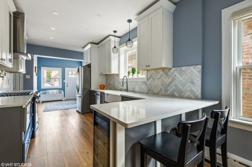 6127 Austin Ave, Chicago IL  60638-4319 exterior