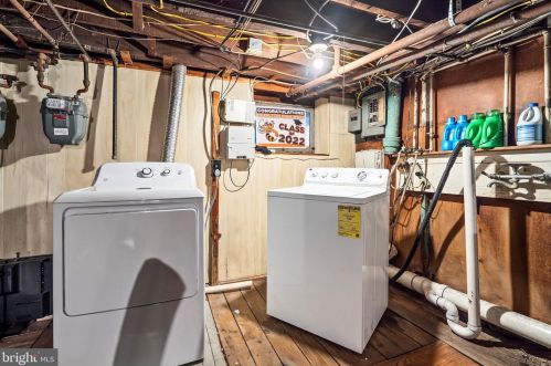 865 Melrose Ave, Trenton NJ 08629-2508 exterior