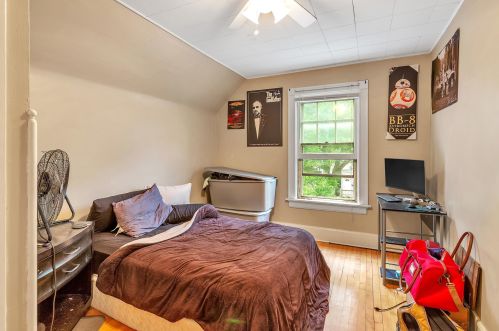 3266 Bartlett Ave, Milwaukee WI  53211-3021 exterior