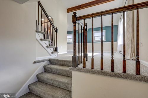 3075 Essex Pl, Lancaster PA  17601-1612 exterior