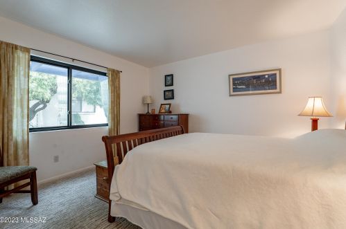 5221 1st Ave, Tucson AZ  85718-4701 exterior