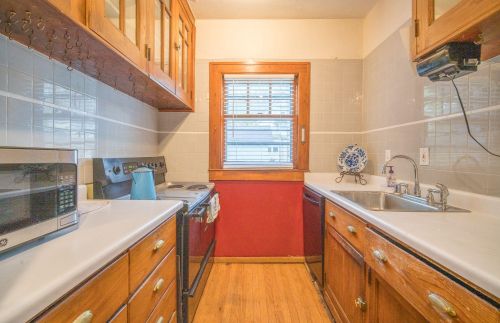 2929 Smt Ave, Milwaukee WI 53211-3441 exterior