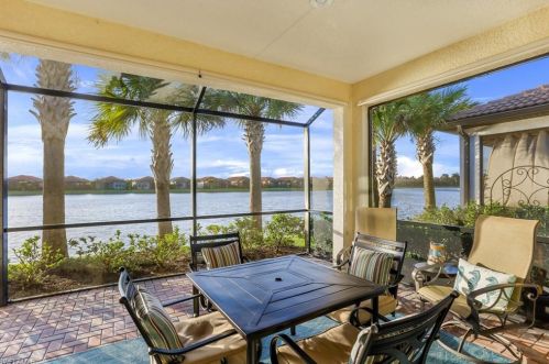 1503 Oceania Dr, Naples FL 34113 exterior