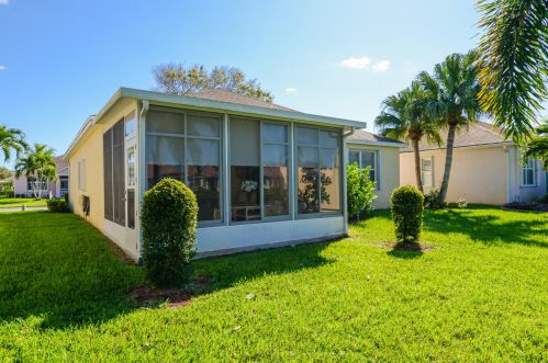 1027 Tuscany Dr, Fort Pierce FL  34986-2188 exterior