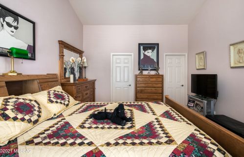 1484 Ganymede Dr, Tucson AZ 85737-3418 exterior