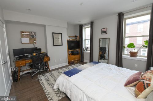 2203 Cumberland St, Philadelphia PA 19125-1732 exterior