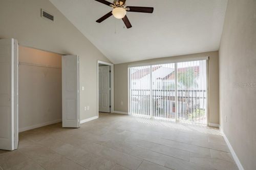 9517 Citrus Glen Pl, Tampa FL  33618-4032 exterior