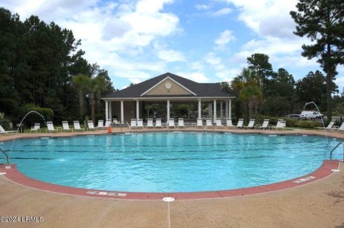 108 Pinecrest Cir, Bluffton SC 29910-7872 exterior