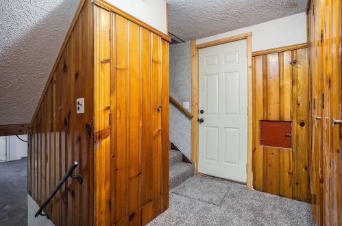 1094 Sanford St, Meskegon MI 49444-1437 exterior