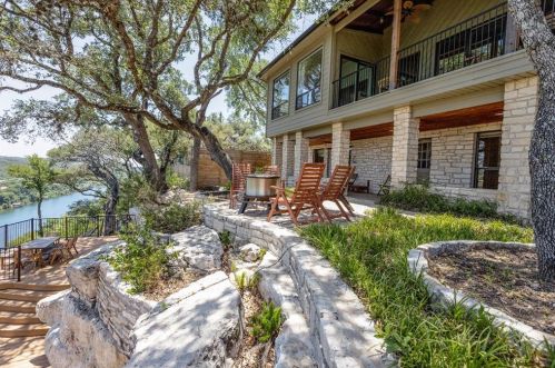 3005 Brass Buttons Trl, Austin TX 78734-2401 exterior